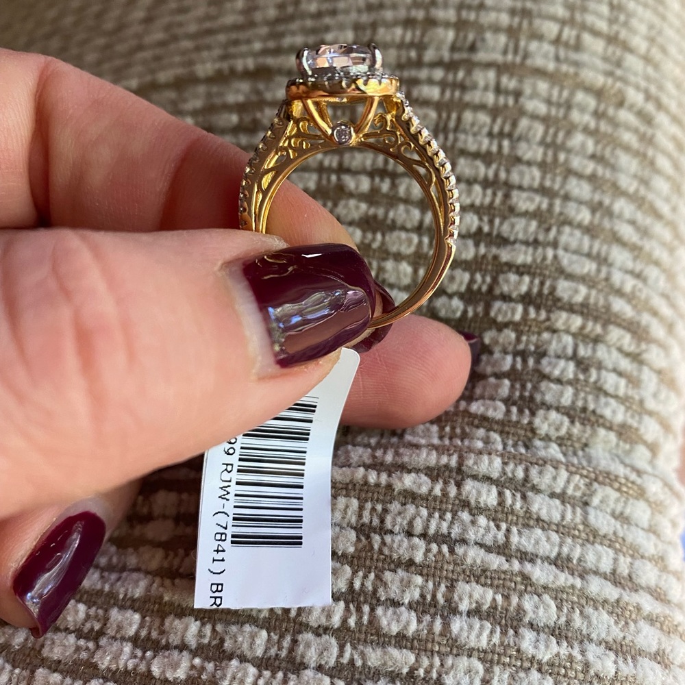 NWT Engagement ring 14k gold finish size 6 gift idea - Picture 7 of 10